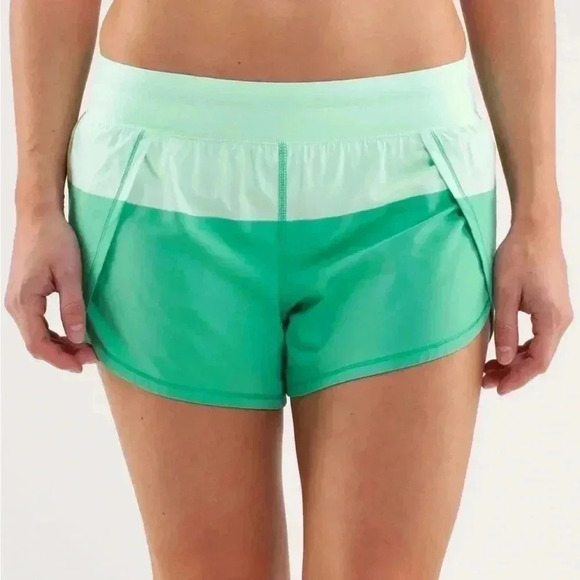 [8] Lululemon Run: Breeze By Short-Fresh Teal  / Very Green - Picture 2 of 7